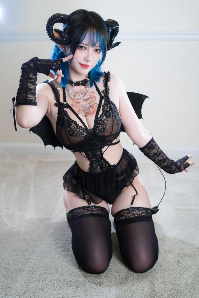 狐洛洛子-24年04月限定 深蓝魅魔 [46P-581MB]