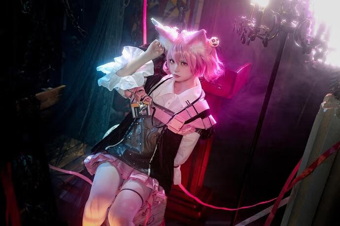 伊喵君_Nya-明日方舟 巫恋 [18P-170M]