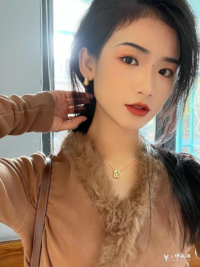 壶提提 (2).jpg 一栗莎子蓝色战衣是什么梗?梦依和壶提提之间的互撕是否为商业运作?