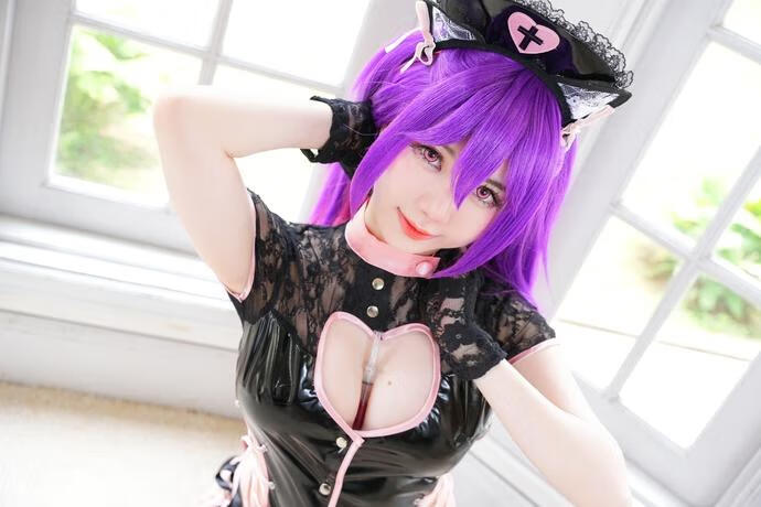 Sally Dorasnow-Nurse [26P-394MB]