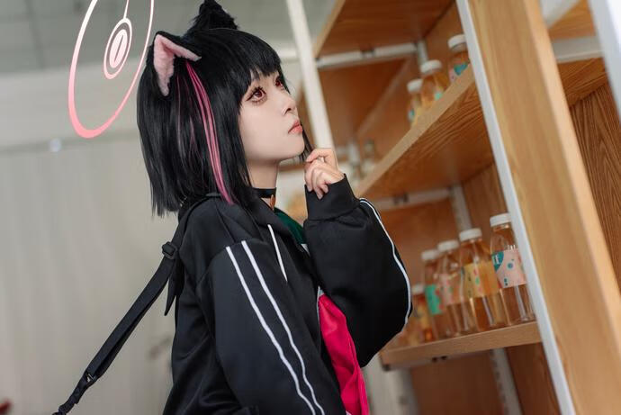 矢量鱼-杏山千纱 [18P-181MB]