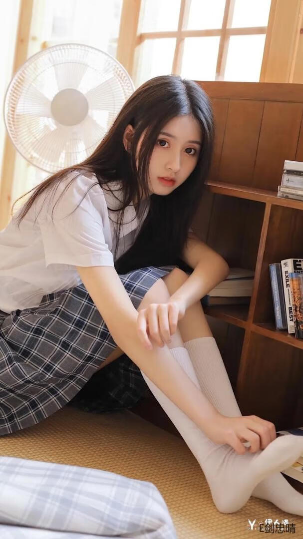 萌妹子手机壁纸图片 (1).jpg