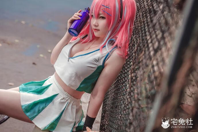 是本末末全套cos图片合集 微肉感极品萌妹