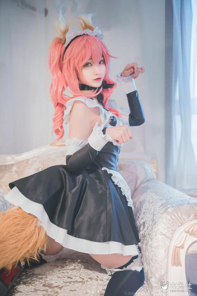 铁板烧鬼舞w NO.015 玉藻前女仆.jpg 铁板烧鬼舞w全套cos图片合集 多元风格下的角色扮演魅力