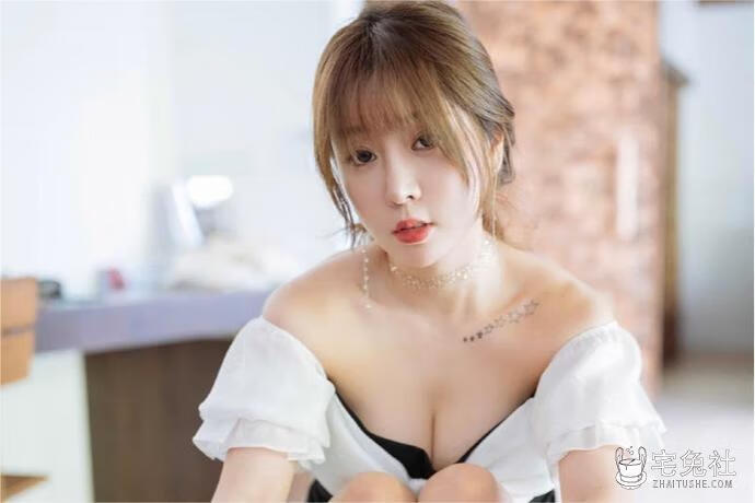 模特天后王雨纯写真作品介绍 魅力四射风韵犹存 -宅兔社 (2).jpg