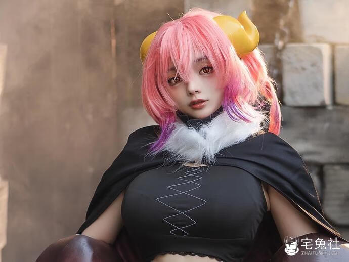 神明巫女ninja阿寨寨体育课后作品 在废弃仓库里的无辜女孩