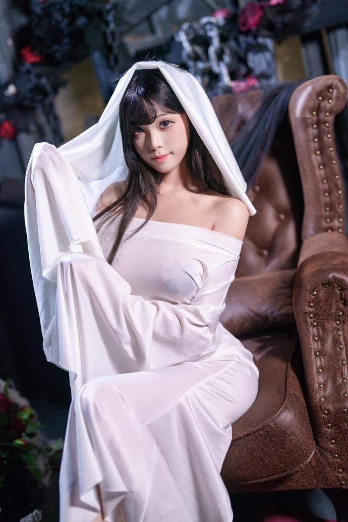 蜜汁猫裘-幽灵娘[66P2V-2.57G]