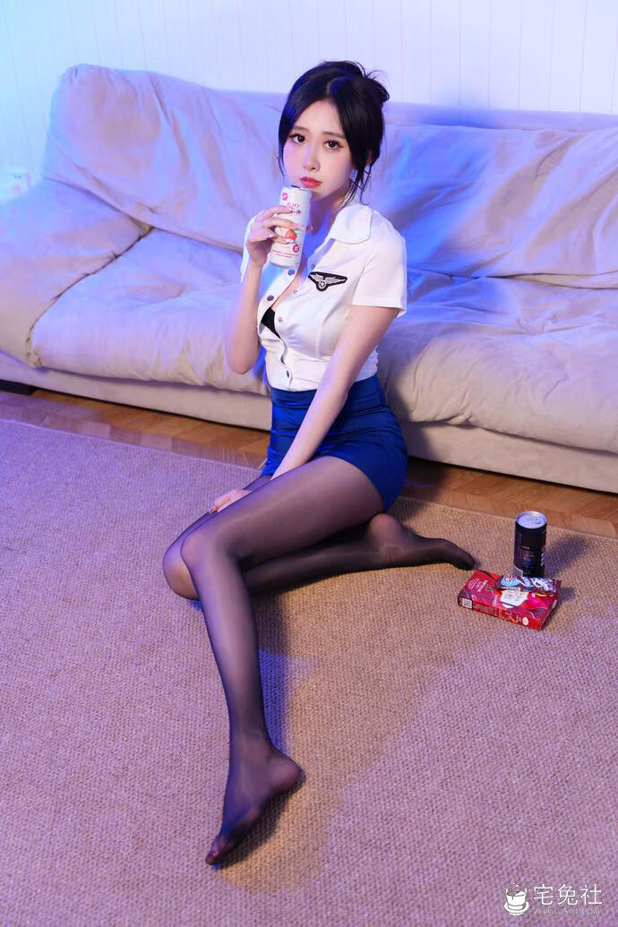 芋圆侑子 NO.028 油亮空姐.jpg