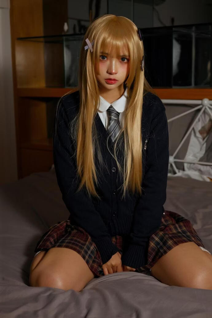 疯猫ss-金发黑皮JK [40P-472MB]