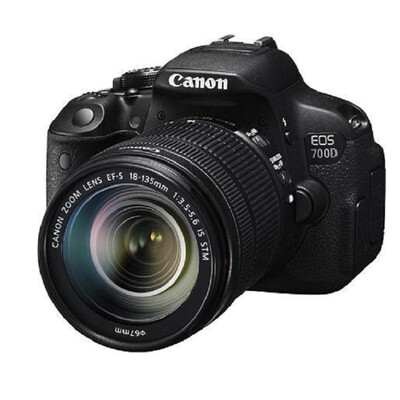 

Комплект Canon EOS 700D SLR (EF-S 18-135 мм f / 3.5-5.6 IS STM-объектив)