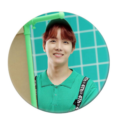 

Kpop BTS Cute Q Version Round Tin Plate Badge Cute Cartoon Brooch Bag Pendant Boys Girls Accessories Hot Gift for Fans