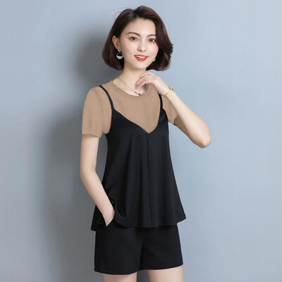 

Korean Style Short-sleeved Stitching Design Womens Set Round Neck Tee Black Shorts 2 Pieces Set