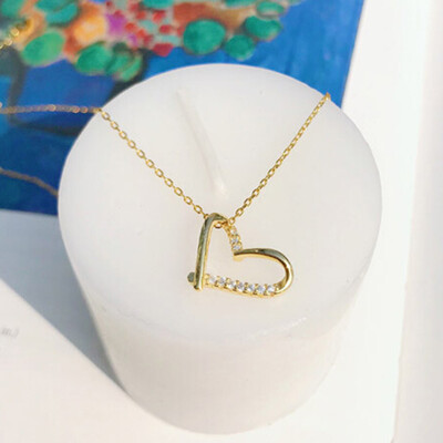 

Wholesale Love Heart Shape Silver Pedant Necklaces for Women New Fashionable Elegant Ladies Jewelry Gift