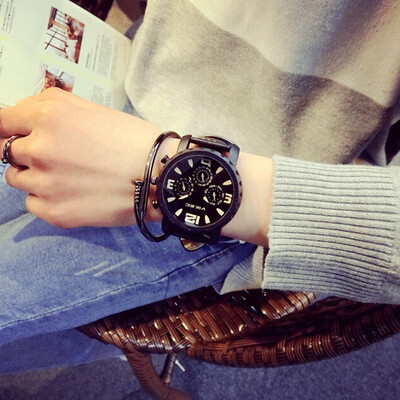 

Fashion Mens Womens Couple Gear Large Dial Leather Band Quartz Wrist Watch Gym
