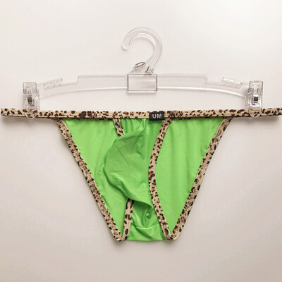 

Men Sexy Breathable Boxer Briefs Leopard Printed Thong T-Back G-String Underwear