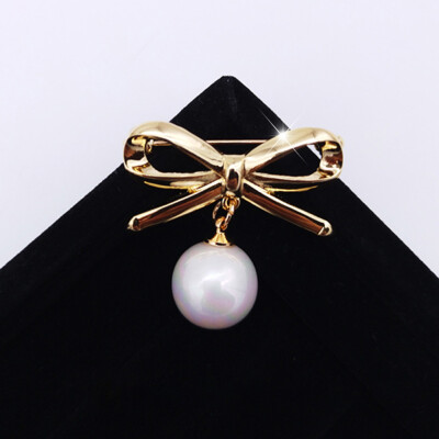 

Simple Cardigan Anti-lighting Pin Fashion Clothing Ornament Pearl Cross Section Brooch