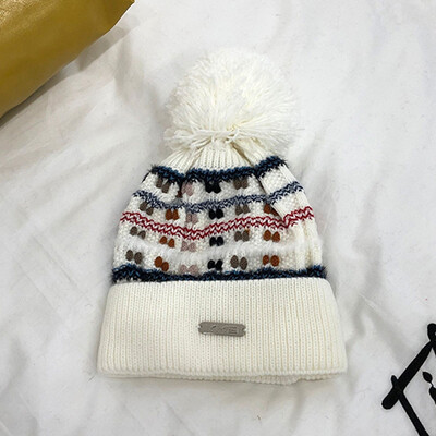 

Outdoor hat ladies winter plus velvet knitted hat Korean version of the fashion wool hat plus thick hair ball ear hat man