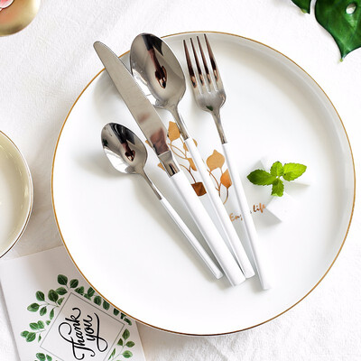 

STRUST 4 PCSET WESTERN 304 STAINLESS STEEL KNIFE FORK SPOON ELEGANT CUTLERY SET