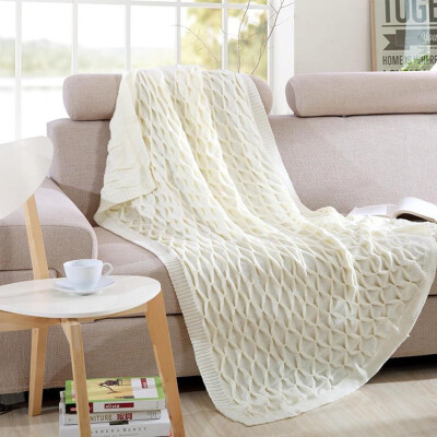 

Living Room Embossment Blanket Office Air Conditioning Blanket Large Size Sofa Comfortable Blanket 130x160cm