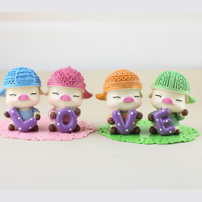 

1 set Car Decoration Accessories Car Ornaments Cute Little Pig Design Lovely Cartoon Small Decorative Dolls Car Seat Ornament