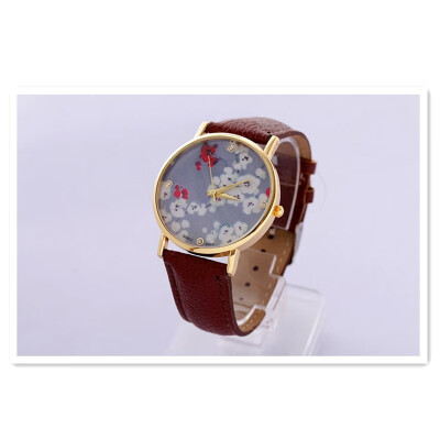 

2018 ladies hot new fashion trend small chrysanthemum lychee belt watch spot