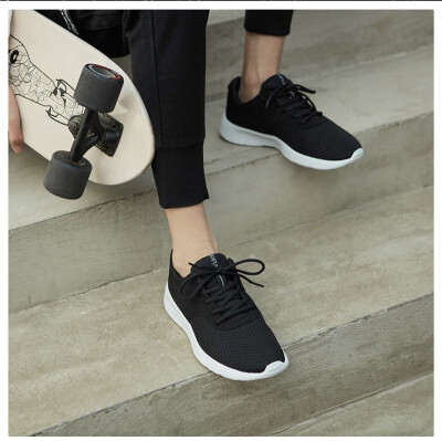 

90 points lightweight breathable casual shoes