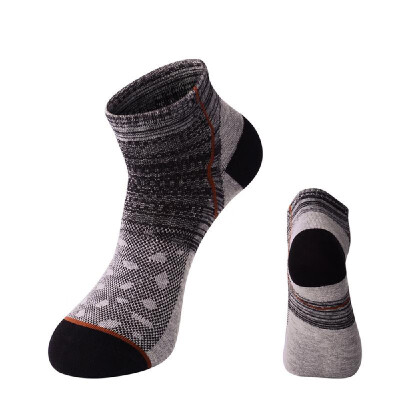 

Short Sports Outdoor Socks Fine Quality Comfortable Breathable Cotton Socks for Men