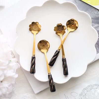 

STRUST 4pc set stainless steel porcelain Creative Flower coffee spoon set tea spoon set cutlery