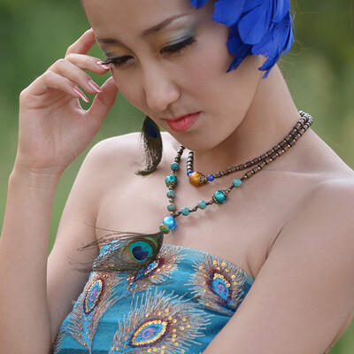 

Originally created Peacock Feather Necklace national glazed pine stone jewelry short necklace sweater chain multi-layer necklace f