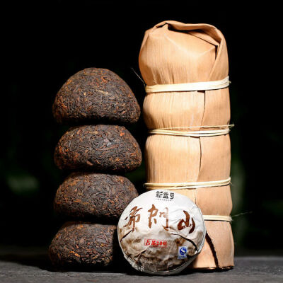 

Xin Yi Hao Bulang Mountain 200 Years Old Tree Tuo Cha Pu-erh Tea 2018 100g Ripe
