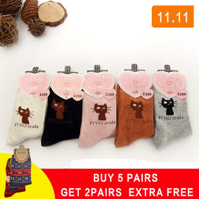 

5 pair Winter Women Socks Warm Wool Christmas Mid-calf Socks Woolen Snowflake Deer Comfortable Gift