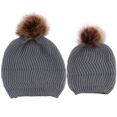 

Mother Baby Family Matching Hat Winter Knit Beanie Fur Pom Hat Crochet Ski Cap