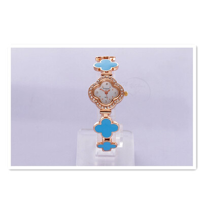 

2018 Korean fashion steel bracelet watch student watch ladies watch fashion drill bracelet bracelet watch fashion watch
