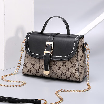 

10 pieces from the batch Korean version of the color matching color handbags casual college style new single shoulder Messenger bag small bag