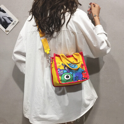 

Canvas bag female slung 2019 new Korean version of the wild cartoon print handbag casual simple wide shoulder strap bag tide