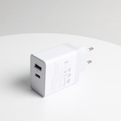 

Eu standard dual port PD18W Type C 5V2A mobile phone charger