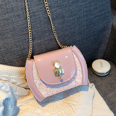 

Patent leather sequin bag female 2019 new wave Korean version of the wild single shoulder slung fashion lock chain personality small bag