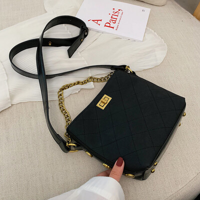 

Small bag women 2019 autumn new Korean Lingge chain bucket bag fashion Joker shoulder Messenger bag