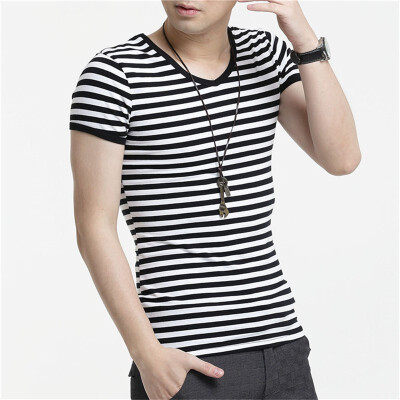 

New summer short-sleeved T-shirt mens round neck striped half-sleeved Korean version of the body t-shirt trend student clothes