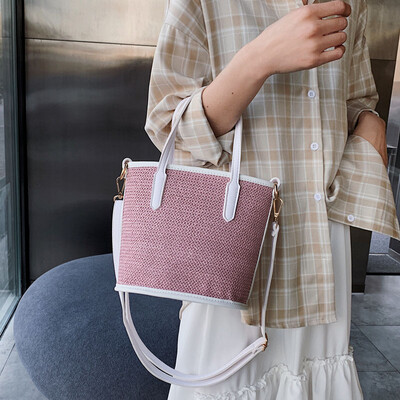 

Net red summer vacation bag female bag 2019 new wave Korean version of the wild Messenger bag fashion straw portable bucket bag