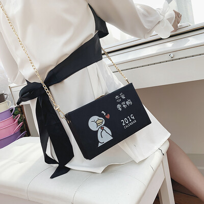 

Ins super fire bag female 2019 new Korean version of the wild single shoulder slung fashion cartoon chain box small square bag
