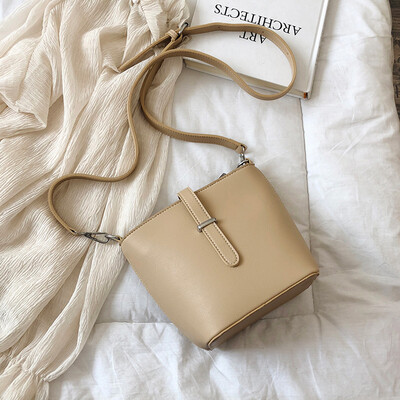 

Net red small bag female bag 2019 new tide Messenger bag wild ins shoulder bag summer small fresh bucket bag