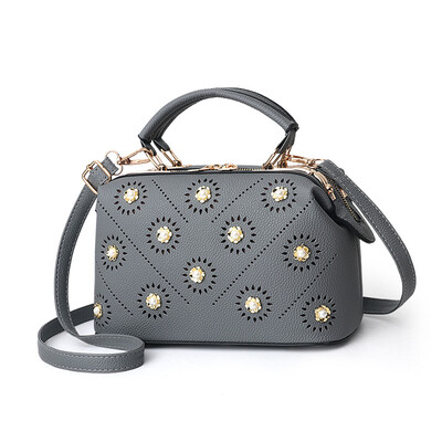 

Female bag 2019 new bag hollow female Korean fashion casual handbags Messenger shoulder bag