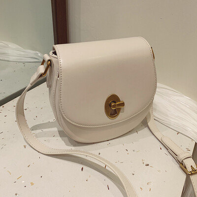 

Summer ins super fire bag female 2019 new wave French fashion texture Messenger bag wild shoulder saddle bag