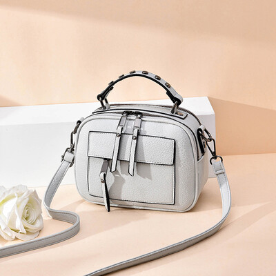 

2019 new casual single shoulder diagonal small bag Korean version of the fresh fashion womens bag small square package cross-border