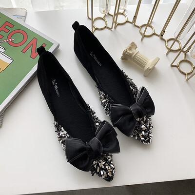 

2019 new net red spring shoes womens flat-bottomed Joker gentle women shallow pouring shoes bow sequined bean shoes