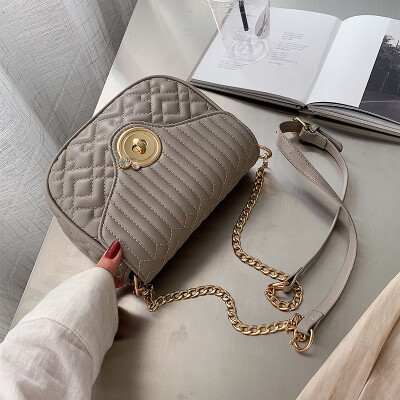 

High-end bag handbags new 2019 fashion embroidery chain bag summer small fresh wild ins Messenger bag