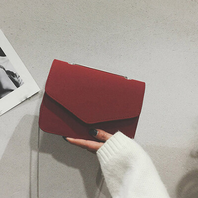 

Tailored Woman Fashion Solid Colour Velvet Shoulder Bags Ladies Elegant Chain Hand Bags