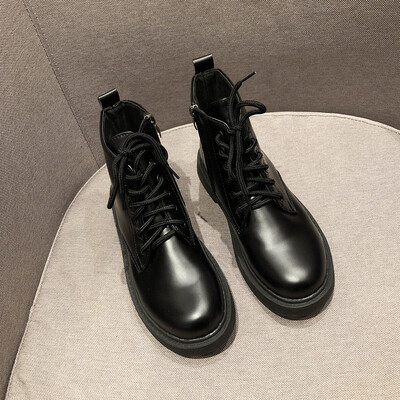 

Autumn black breathable martin boots female English students Korean version of Joker Victoria Christina Hesketh short cylinder ins