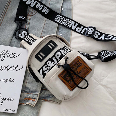 

Womens small bag 2019 new tide Korean leisure shoulder bag fashion Joker canvas slung chest bag